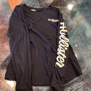 Hollister navy long sleeve tee